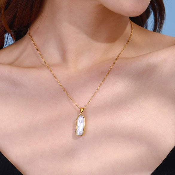 Wholesale Pendant Necklace Stainless Steel Titanium Steel Resin Pearl Geometric Electroplating Light Luxury Style For Women