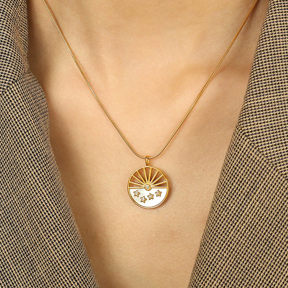 Wholesale Pendant Necklace 316L Stainless Steel Star Pattern 18K Gold Plated For Women