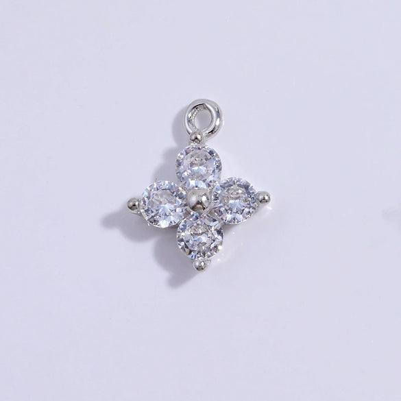 Wholesale Pendant S925 Sterling Silver Zirconia Fourleaf Clover Light Luxury Design