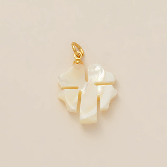 Wholesale Pendant Stainless Steel Geometric Flower Fish Style Furnace Vacuum Plated 18K Gold Color