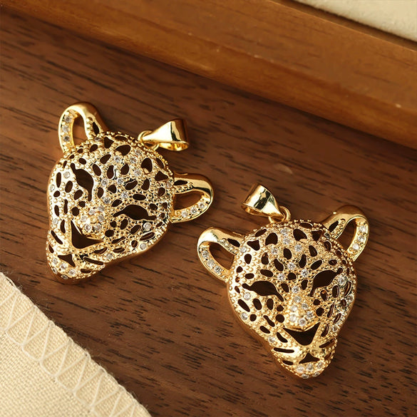 Wholesale Personality Animal Leopard Head Hollow Plated Copper Pendant Necklace For Female