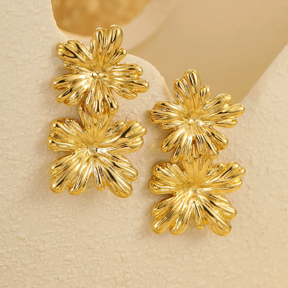 Wholesale Petal Pearl Stainless Steel Earrings With Flower Texture And Electroplating Light Luxury Exaggerated Style For Women