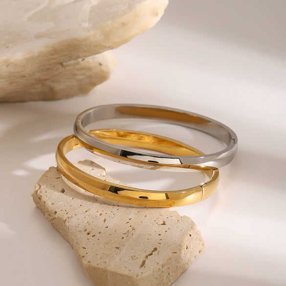 Wholesale Plain Ring Bracelet In Stainless Steel With Geometric Style Photosensitive Surface And Buckle Electroplated