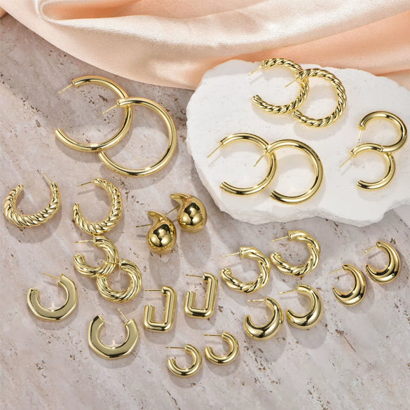 Wholesale Plastic And Resin Geometric Retro Light Luxury Hollow Electroplated Women's Earrings