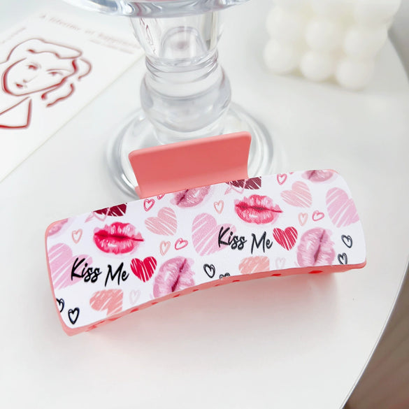 Wholesale Plastic And Resin Handmade Love Hairpin For Women In Sweet Style