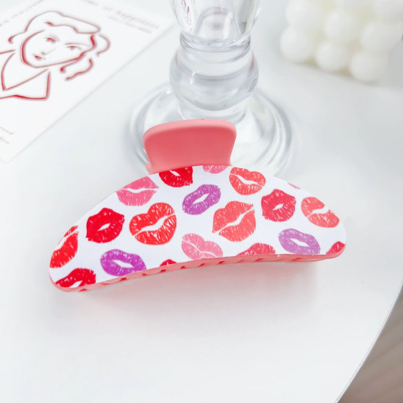 Wholesale Plastic And Resin Handmade Love Hairpin For Women In Sweet Style