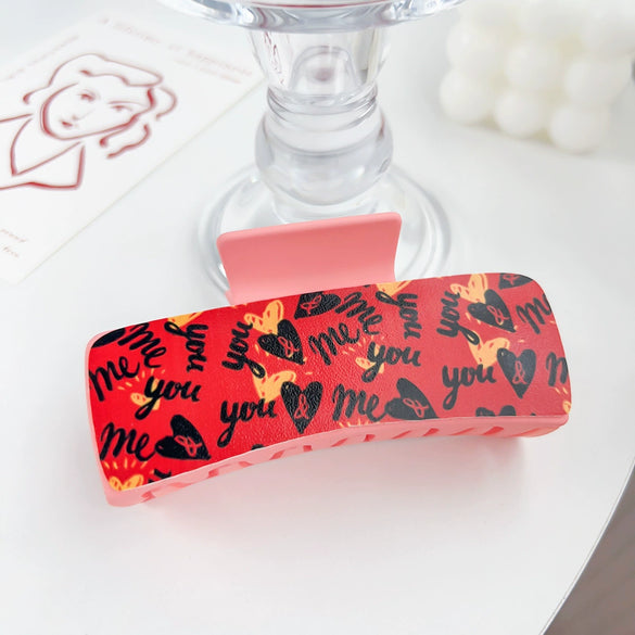Wholesale Plastic And Resin Handmade Love Hairpin For Women In Sweet Style