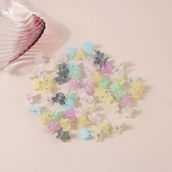 Wholesale Plastic And Resin Handmade Women's Hair Claw Clips With Cat's Eye And Flower Design