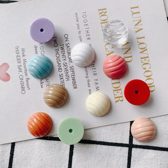 Wholesale Plastic And Resin Mobile Phone Case Pendant With Multicolor Vertical Pattern And Handmade Ball Bead Patch Environmentally Protected