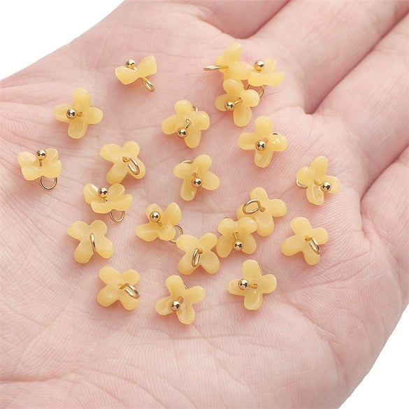 Wholesale Plastic And Resin Osmanthus Pendant Beaded Handmade Jewelry And Clothing Accessories