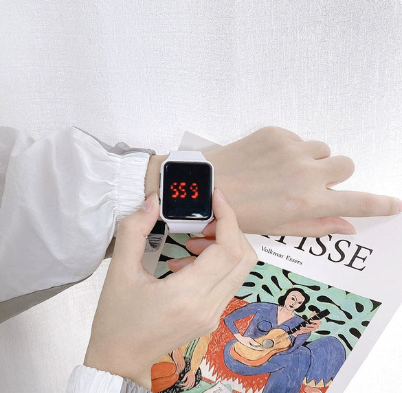 Wholesale Plastic And Silicone Square Led Electronic Digital Display Leisure Sports Watches For Students