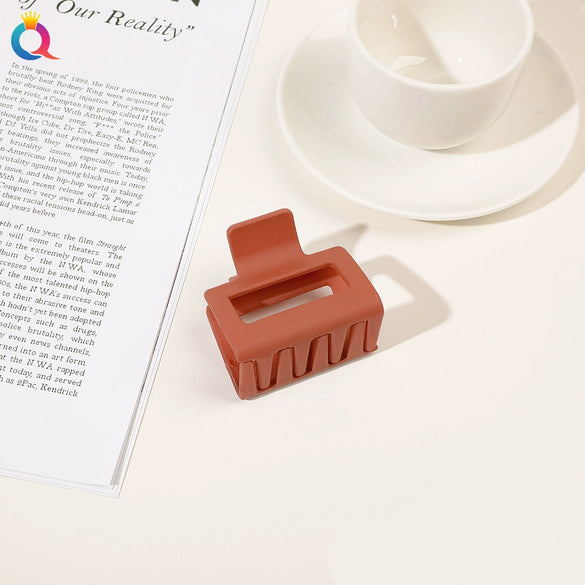 Wholesale Plastic Minimalist Geometric Handmade Women's Shark Hair Clip