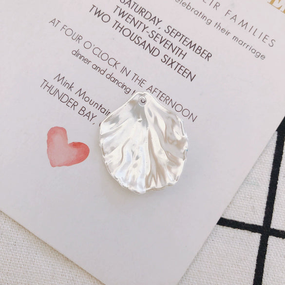 Wholesale Plastic Resin Petal Imitation Shell Hair Accessories And Earrings