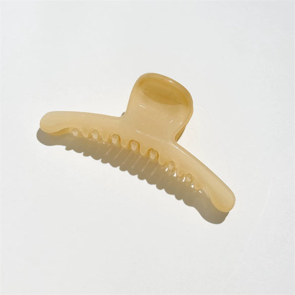Wholesale Plastic Resin Simple Geometric Baking Paint Shark Clip Hair Accessories For Women