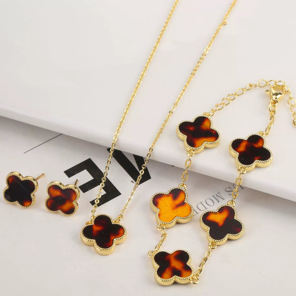 Wholesale Plastic Shell Volcanic Lava Rock Retro 3 Piece Set For Ladies Copper 18K Gold Plated With Plant Flower Pattern Electroplated