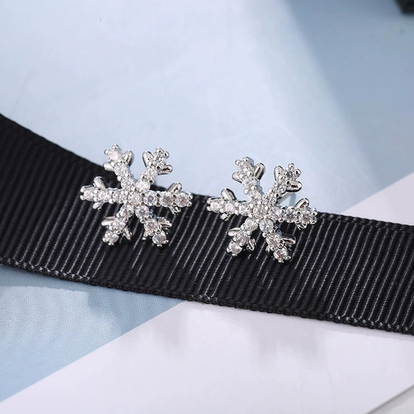 Wholesale Pure Copper Mini Snowflake And Star Pattern Electroplated Earrings For Women And Men