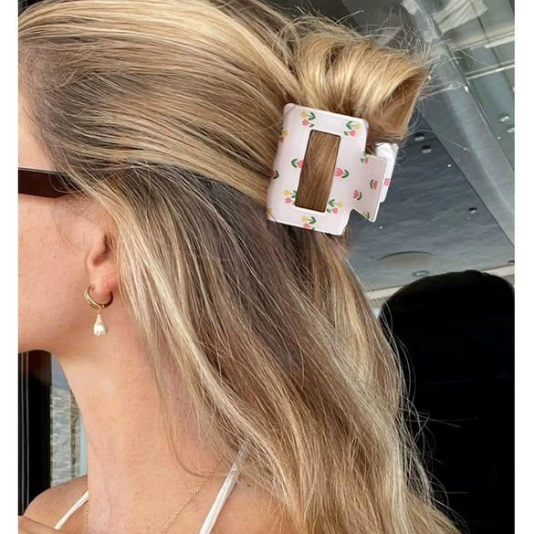 Wholesale Pvc Sweet Floral Tulip Shark Clip Hair Accessories For Women With Baking Paint