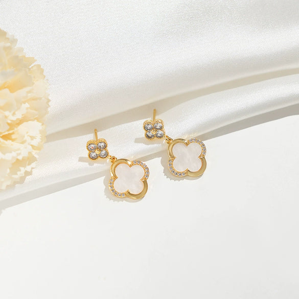 Wholesale Real Gold Electroplated Copper Earrings Set With Diamonds And Zircon Fourleaf Clover Shape For Women College Style