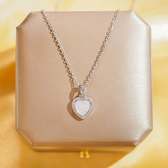 Wholesale Real Gold Electroplated Geometric Pattern Titanium Steel And Copper Necklace With Zircon And Pearl For Women Elegant Light Luxury Jewelry