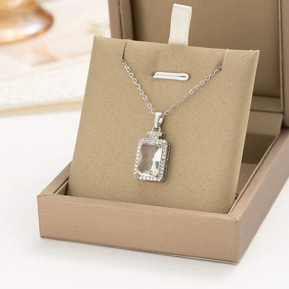 Wholesale Real Gold Electroplated Simple Geometric Love Heart Wings Titanium Steel And Copper Cross Chain Necklace For Women