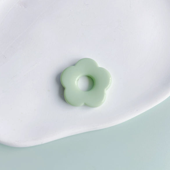 Wholesale Resin And Plastic Flower Earrings Accessories With Environmental Protection Treatment For Diy Jewelry