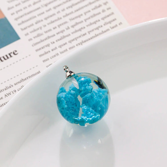 Wholesale Resin And Plastic Natural Style Luminous Blue Sky White Cloud Big Goose Epoxy Necklace Pendant Jewelry