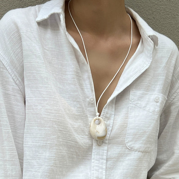 Wholesale Resin Geometric Pendant Necklace Handmade