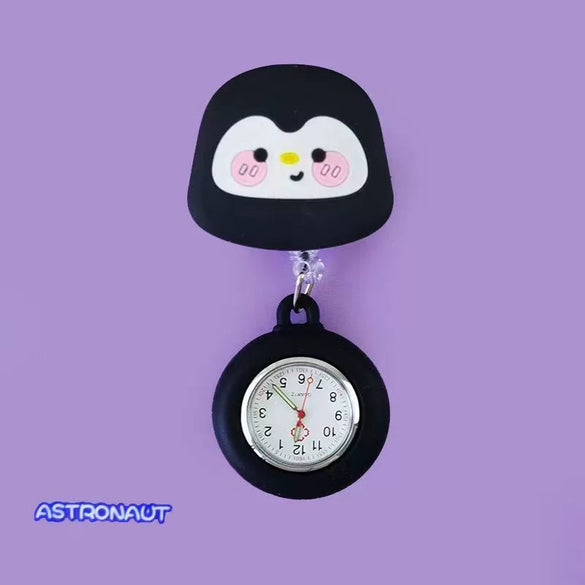 Wholesale Retractable Hanging Nurse Watch Plastic Case Silicone Strap Round Dial Casual Style