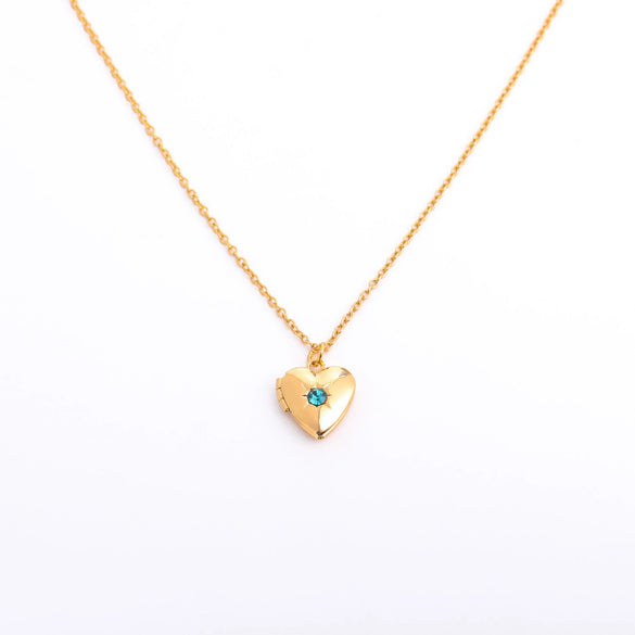 Wholesale Retro Diamond Heartshaped Titanium Steel And Copper Necklace For Women