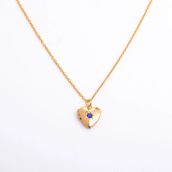 Wholesale Retro Diamond Heartshaped Titanium Steel And Copper Necklace For Women