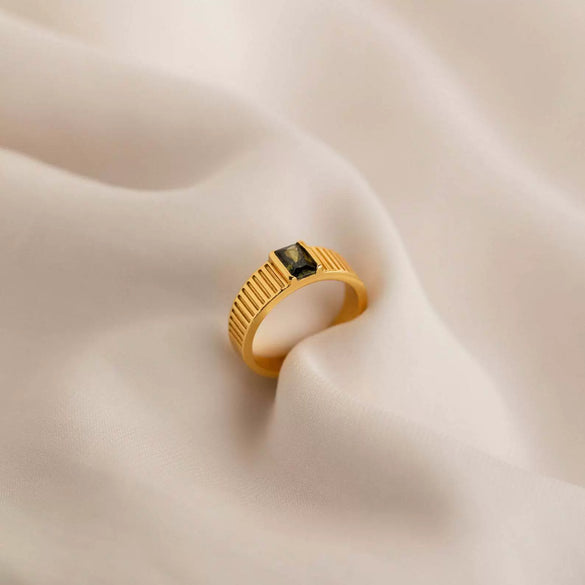 Wholesale Retro Emerald Zircon Cz Geometric Stainless Steel Electroplated Ring For Women
