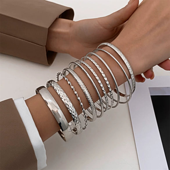 Wholesale Retro Exaggerated Wide Alloy Bracelet Set With Geometric Style And Electroplating Treatment