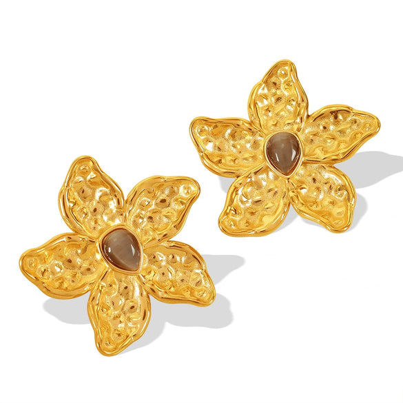 Wholesale Retro Flower Design 316L Stainless Steel Earrings Plated With Gold
