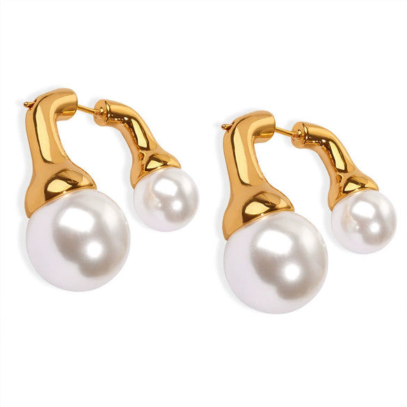 Wholesale Retro Geometric Copper Imitation Pearl Earrings Jewelry For Women With Electroplating Design
