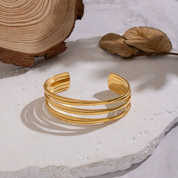 Wholesale Retro Geometric Electroplated Stainless Steel Multilayered Open Bracelet Jewelry For Girls