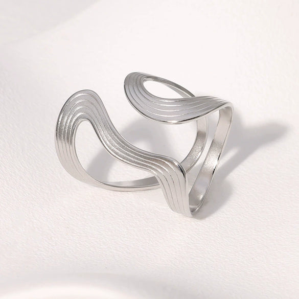 Wholesale Retro Geometric Exaggerated Stainless Steel Ring With Simple Line Irregular Niche Design And Electroplating For Women