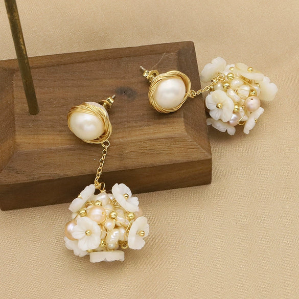Wholesale Retro Geometric Natural Pearl Shell Flower Ball Pendant Earrings With Electroplating Design