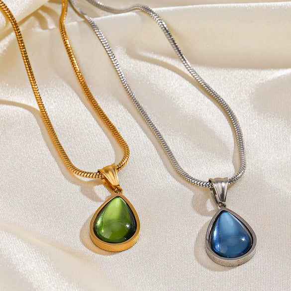 Wholesale Retro Geometric Water Drop Pendant Stainless Steel And Titanium Steel Necklace For Women With Electroplating
