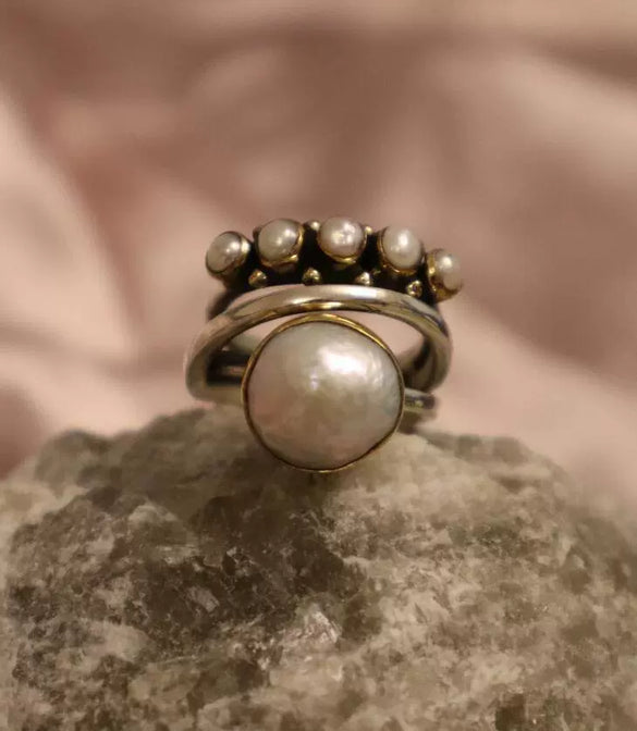 Wholesale Retro Imitation Pearl Opening Ring With Geometric Pattern For Women