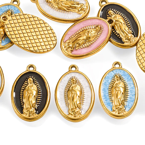 Wholesale Retro Jewelry Stainless Steel Fish Pattern Pendant Necklace With 18K Electroplating