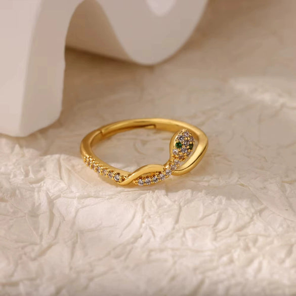 Wholesale Retro Light Luxury Open Ring With Imitation Pearls Set With Diamonds In Star Flower Leaf And Snake Design