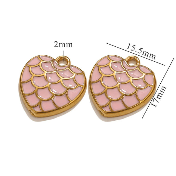 Wholesale Retro Love Shape Stainless Steel Pendant With Dragon Scale Corrugated Design And Electroplating Treatment