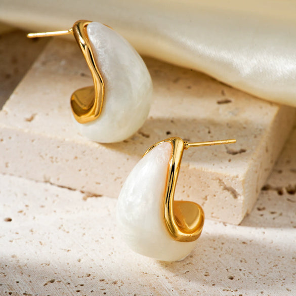 Wholesale Retro Luxury Stainless Steel Water Drop Electroplated Geometric Women's Earrings
