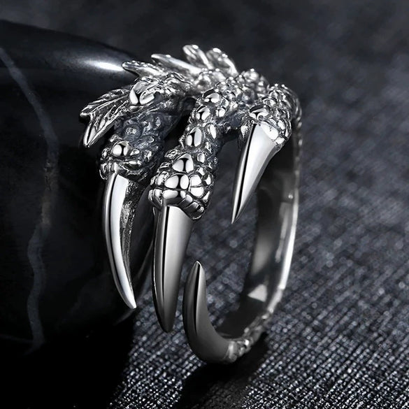 Wholesale Retro Metal Ring With Dragon Claw And Eagle Claw Animal Patterns Electroplated