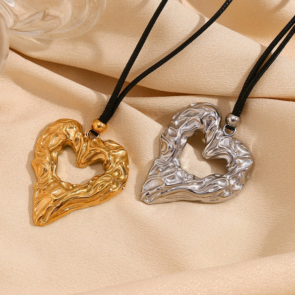 Wholesale Retro Niche Necklace Pendant With Hammer Pattern And Heart Shape Stainless Steel 18K Gold Plated