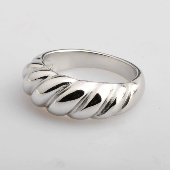 Wholesale Retro Simple Titanium Steel Casting And Electroplating Twist Personality Bread Ring For Unisex