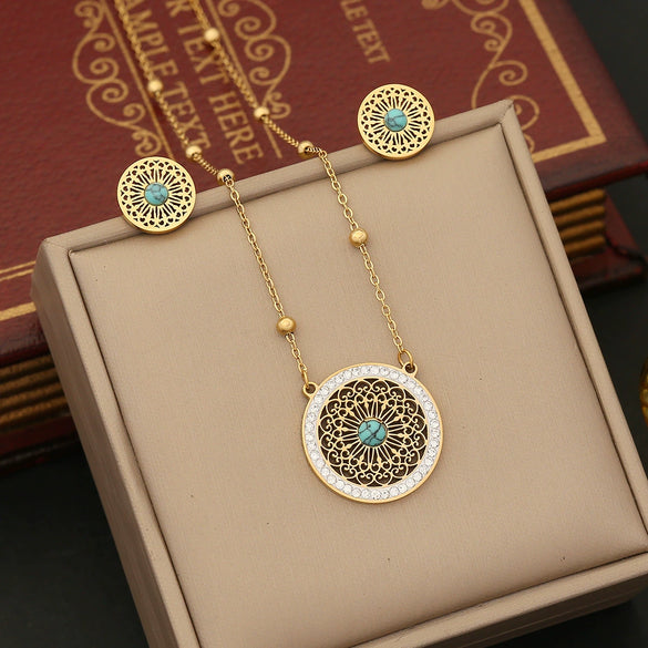 Wholesale Retro Stainless Steel Oil Dropping Eyes Palm Necklace Set With Electroplating Treatment