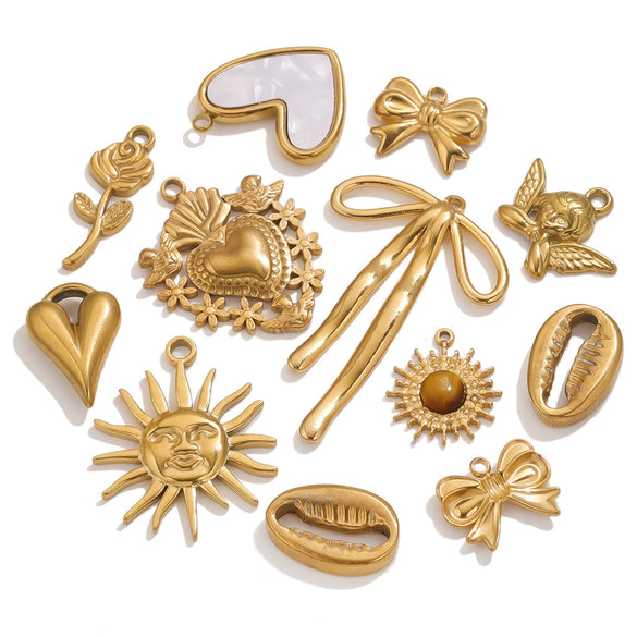 Wholesale Retro Three Dimensional Sun Pendant Stainless Steel Necklace Accessories With Electroplating