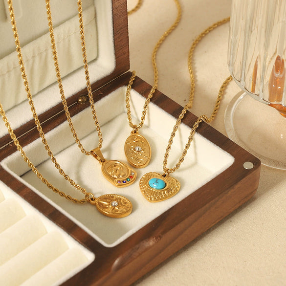 Wholesale Retro Twist Chain Star Moon Pendant Stainless Steel Necklace With Electroplating