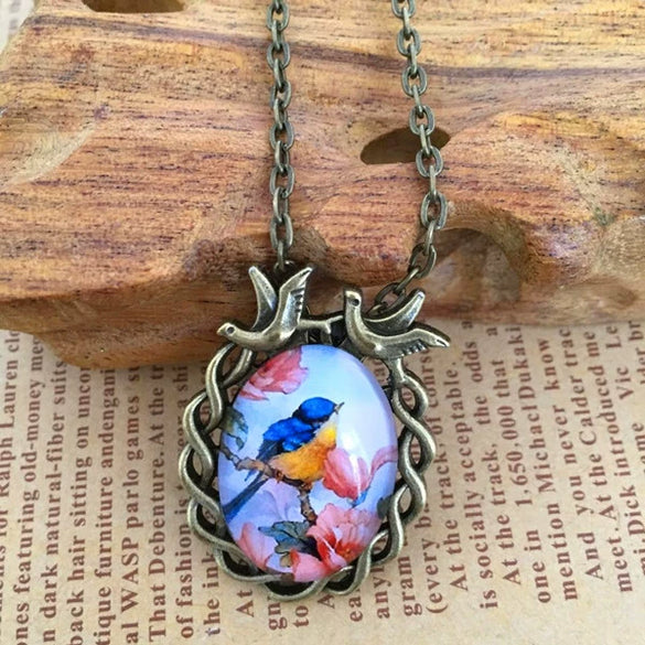 Wholesale Retro Women's Plastic And Resin Necklace With Forest Bird And Leaf Design